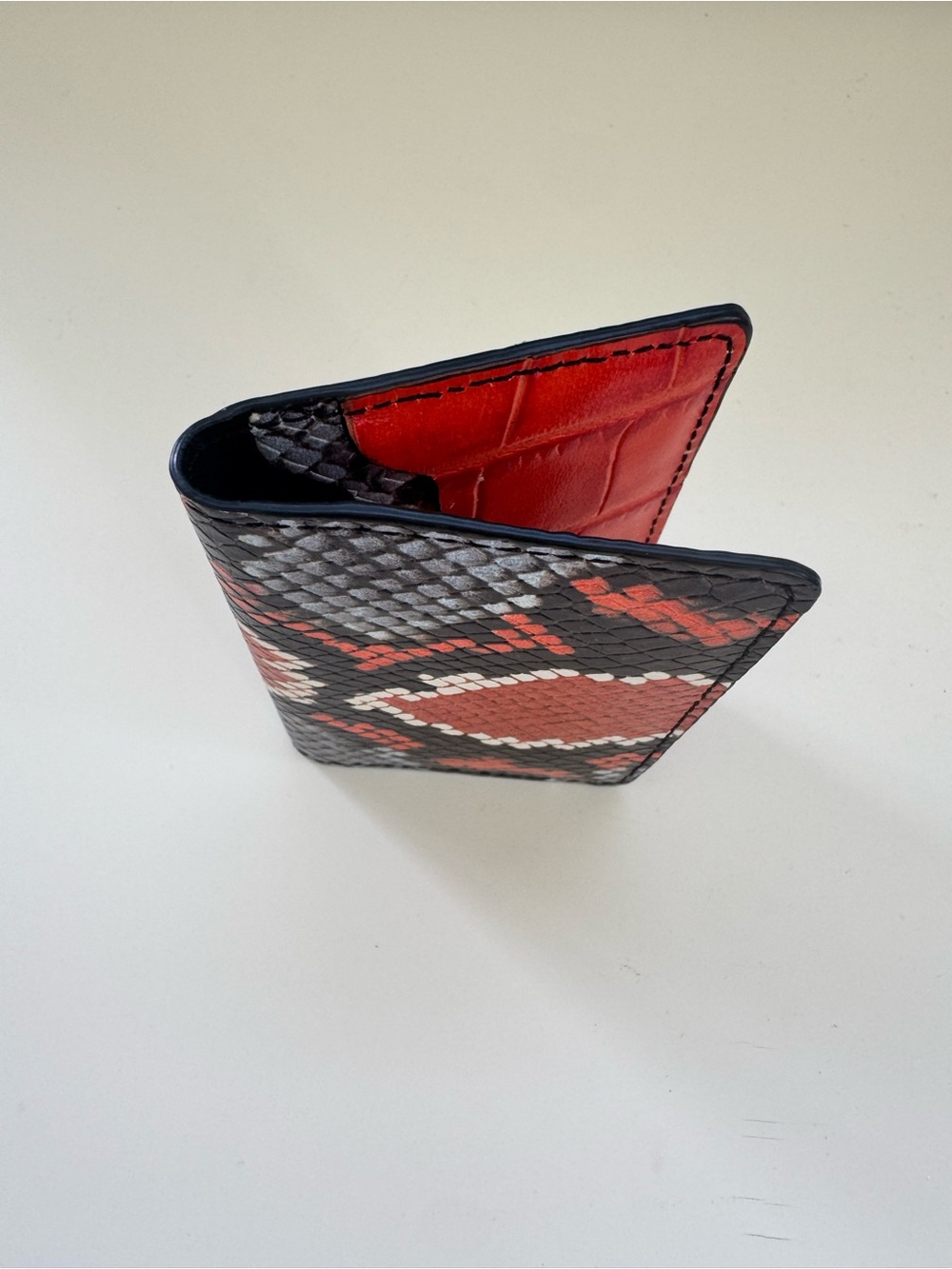 & Other Stories Paris Atelier Crocodile Snakeskin Small Card Holder Wallet View 3